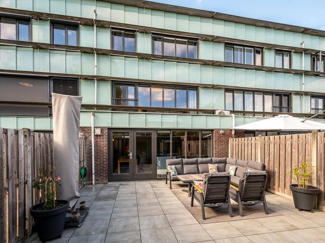 Sisleystraat 10, Almere