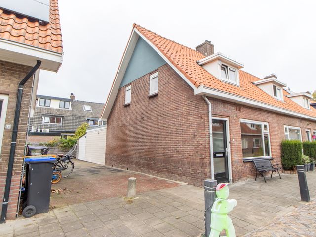 Burgemeester Strick Van Linschotenstraat 12, Maarssen