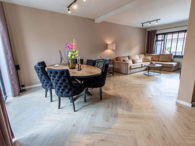 Burgemeester Strick Van Linschotenstraat 12, Maarssen