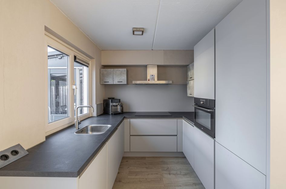 Schoener 47 14