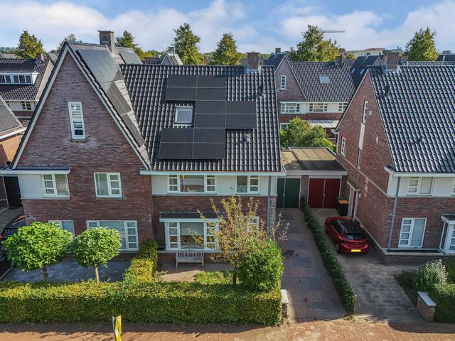 Rigastraat 72, Lelystad