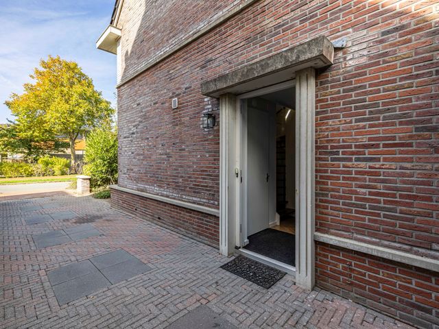 Rigastraat 72, Lelystad