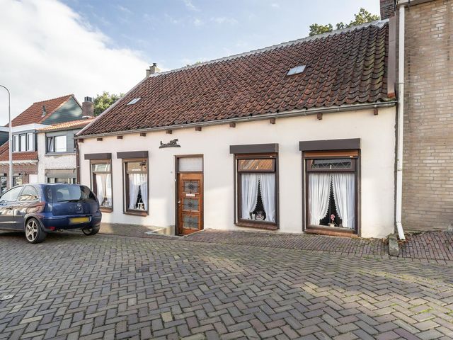 Oostvest 47, Sint-Maartensdijk