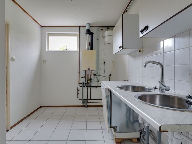 Groningerstraat 12, Vries