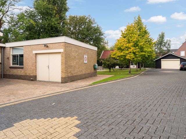 Dorpsstraat 6, Rhenoy