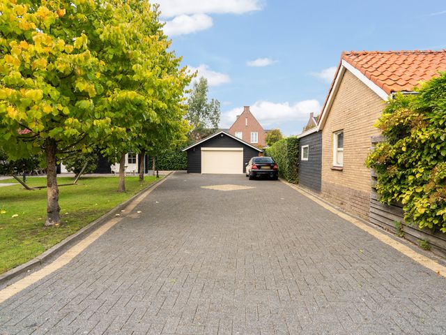 Dorpsstraat 6, Rhenoy
