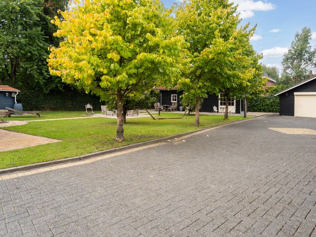 Dorpsstraat 6, Rhenoy