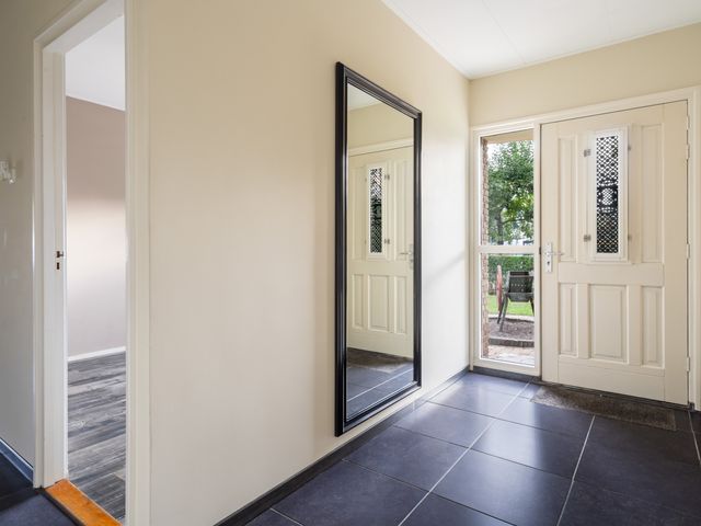 Dorpsstraat 6, Rhenoy