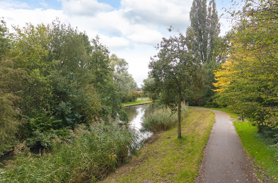 Oostelijk Halfrond 145