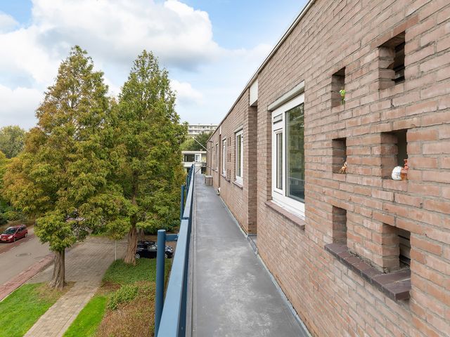 Oostelijk Halfrond 145, Amstelveen
