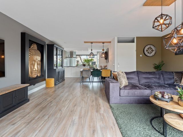 Giottoplantsoen 8, Almere