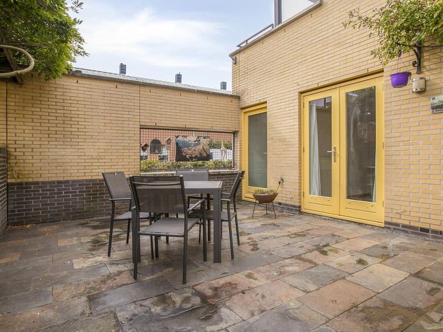 Paradijsvogelhof 11, Hilversum