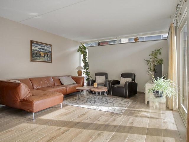 Paradijsvogelhof 11, Hilversum