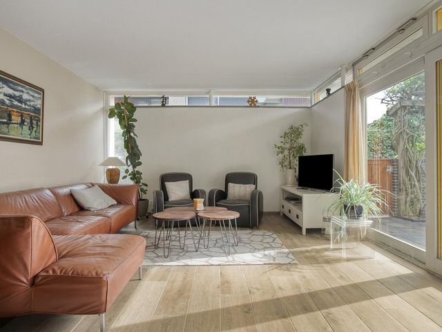 Paradijsvogelhof 11, Hilversum