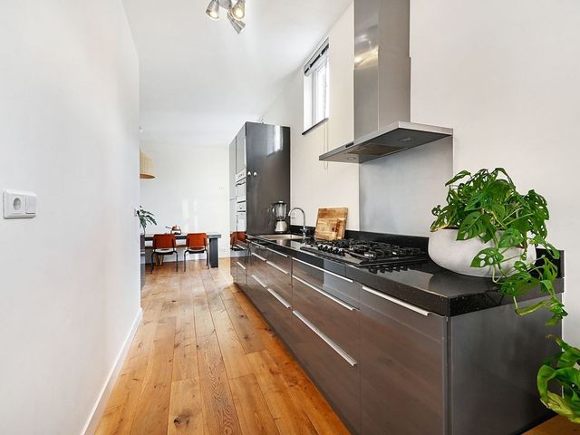 Willem van Hillegaersbergstraat 66B, Rotterdam