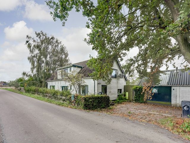 Noord Kavelsedijk 4, Strijen