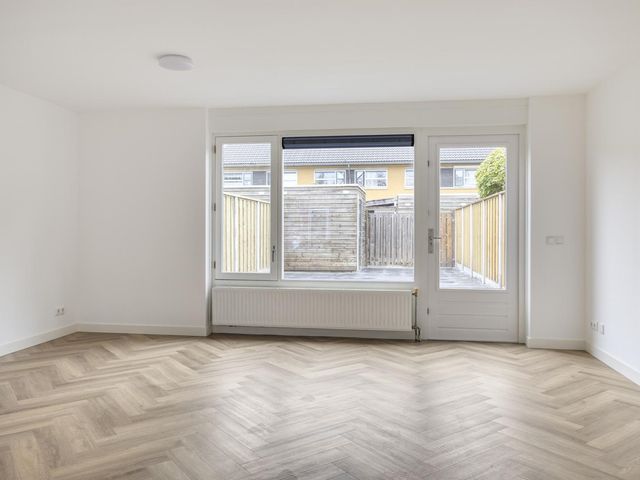 Bitterzoetlaan 37, Enschede