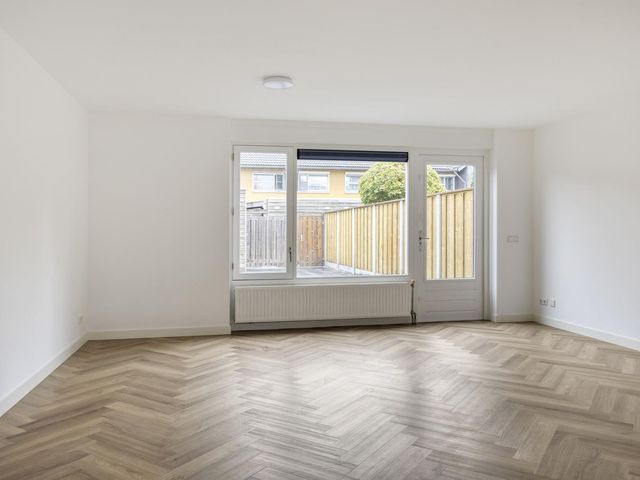 Bitterzoetlaan 37, Enschede