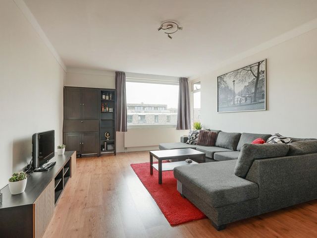 Haagbeuklaan 52, Amstelveen