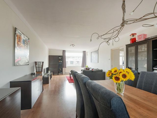 Haagbeuklaan 52, Amstelveen