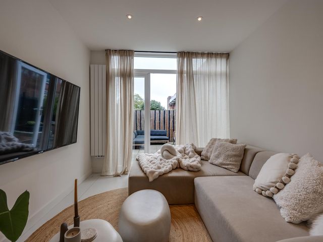 Oostmaaslaan 217B, Rotterdam