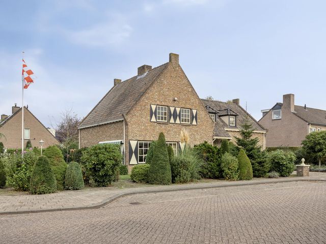 Beeklaan 85, Tilburg