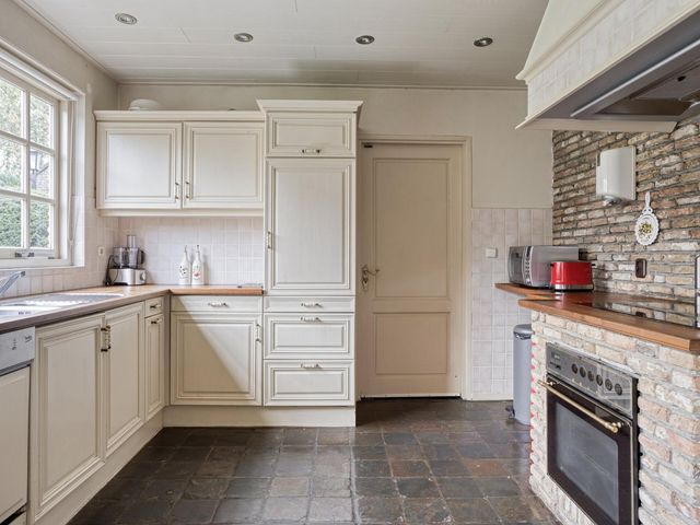 Beeklaan 85, Tilburg