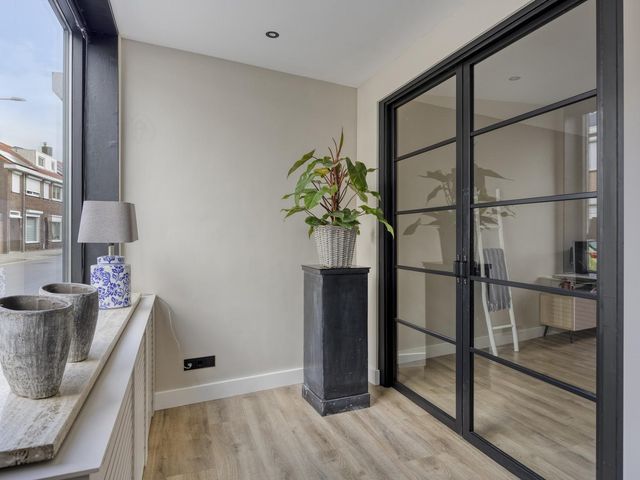 Hoefstraat 37, Tilburg