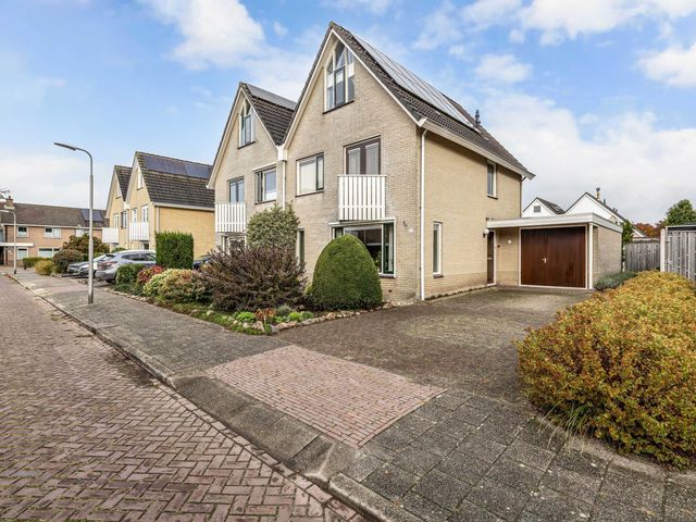 Graafschap 32, Emmeloord