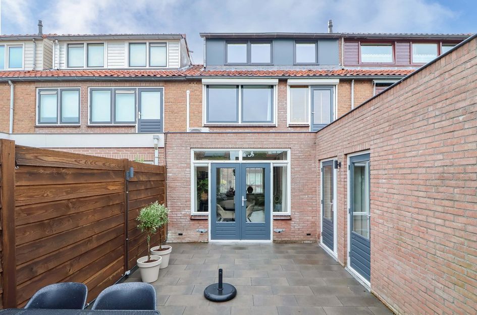 Floris van Dijckstraat 6