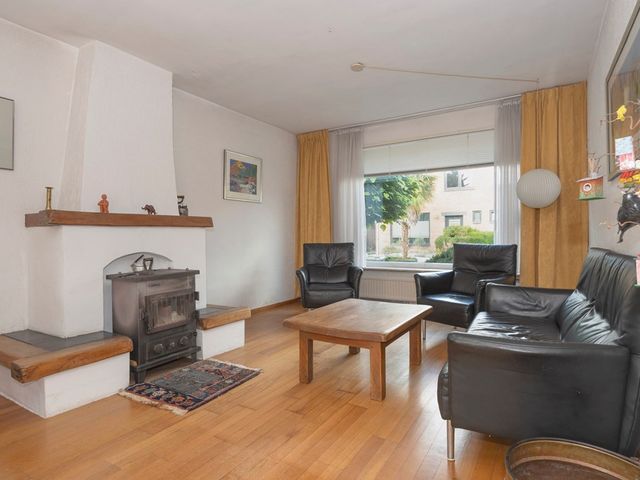 Luipertstraat 15, Moorveld