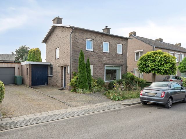 Luipertstraat 15, Moorveld
