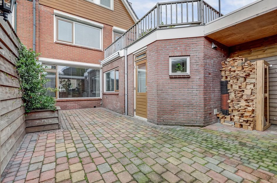 Dr A J Kraaystraat 14