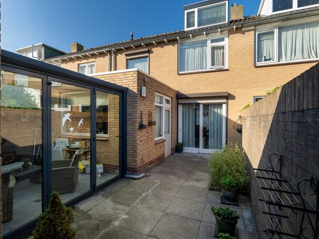 Kastanjestraat 17, Waalwijk