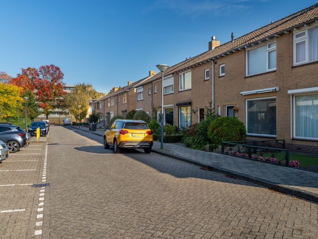 Kastanjestraat 17, Waalwijk