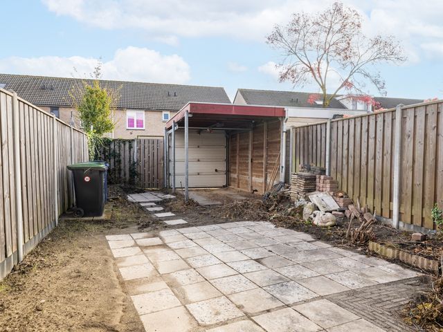 Chopinpad 30, Almere