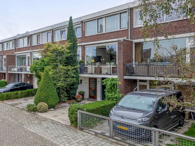 Jan Dorrekenskade-Oost 64, Waddinxveen