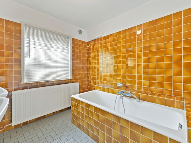 Looksingel 39, Den Hoorn