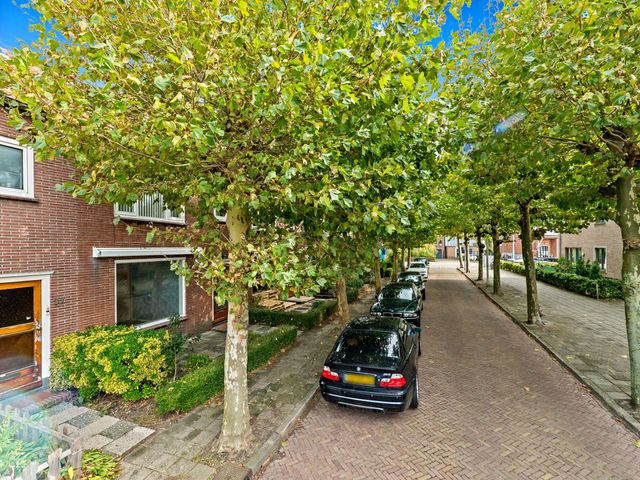 Looksingel 39, Den Hoorn