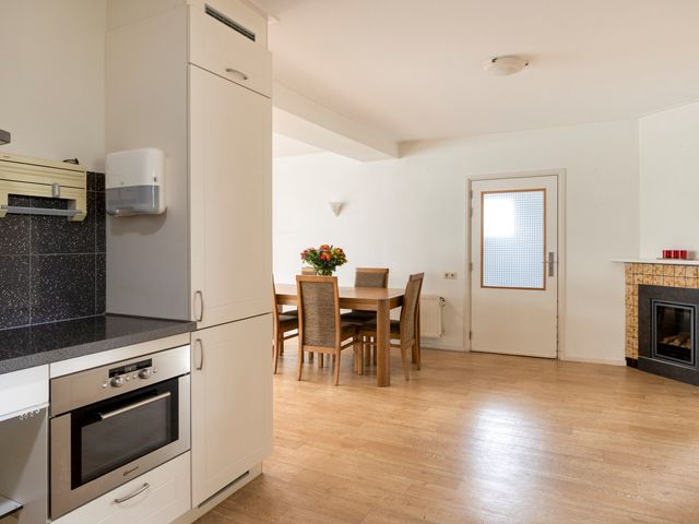 Rollestraat 10, Wapse