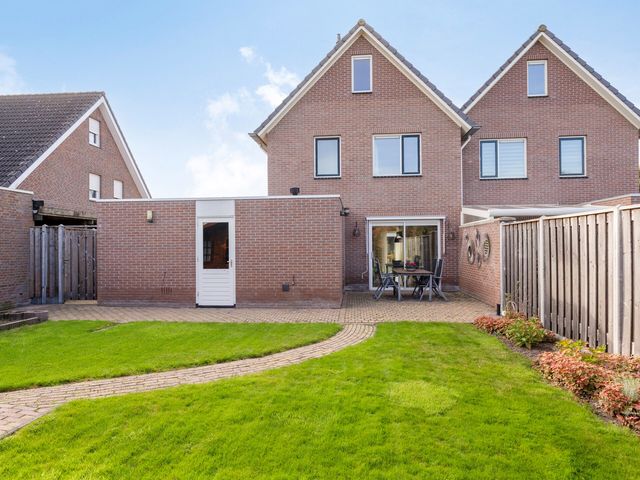 Beukenlaan 9, Emmer-Compascuum