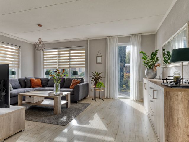 Beukenlaan 9, Emmer-Compascuum