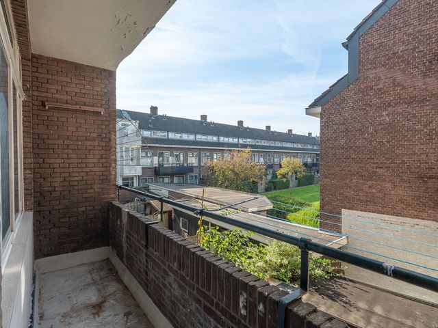 Dorpsweg 59A01, Rotterdam