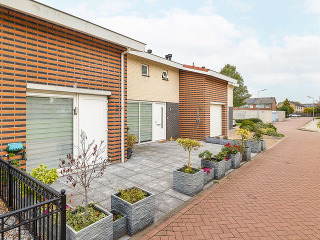 Populierenstraat 18, Oost-Souburg