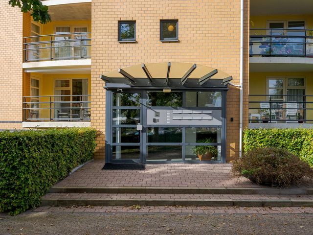 Professor Boerhaaveweg 9, Voorschoten