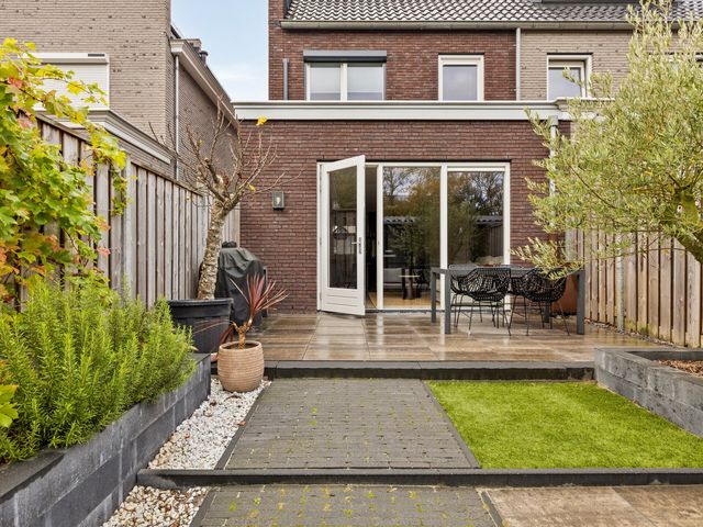 Havenkade 25, Middelharnis