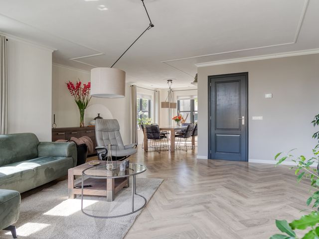 Molenlaan 9, Dinteloord