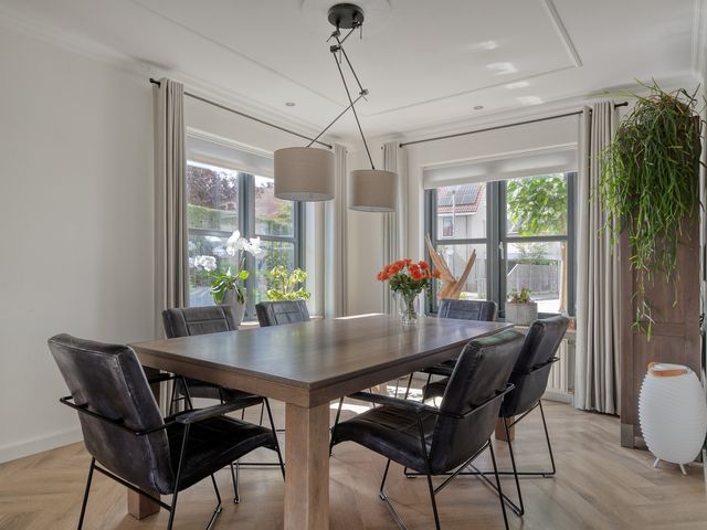 Molenlaan 9, Dinteloord