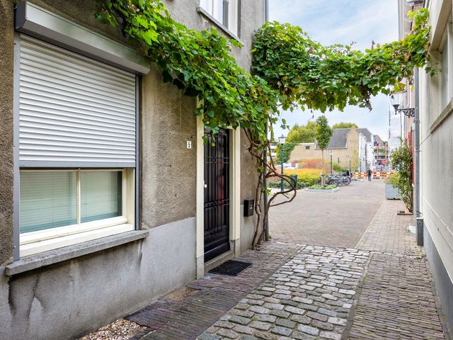 Westmolenstraat 5, Schiedam