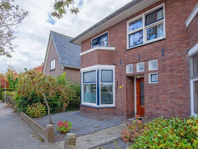 Wilhelminalaan 79, Den Burg